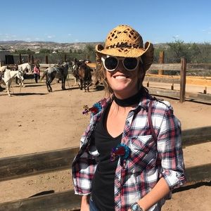 Meet your Posher, Melanie